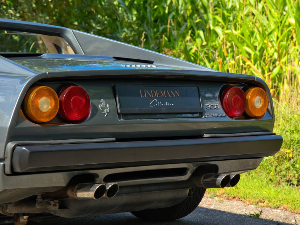 Bild 11/49 von Ferrari 308 GTS Quattrovalvole (1985)