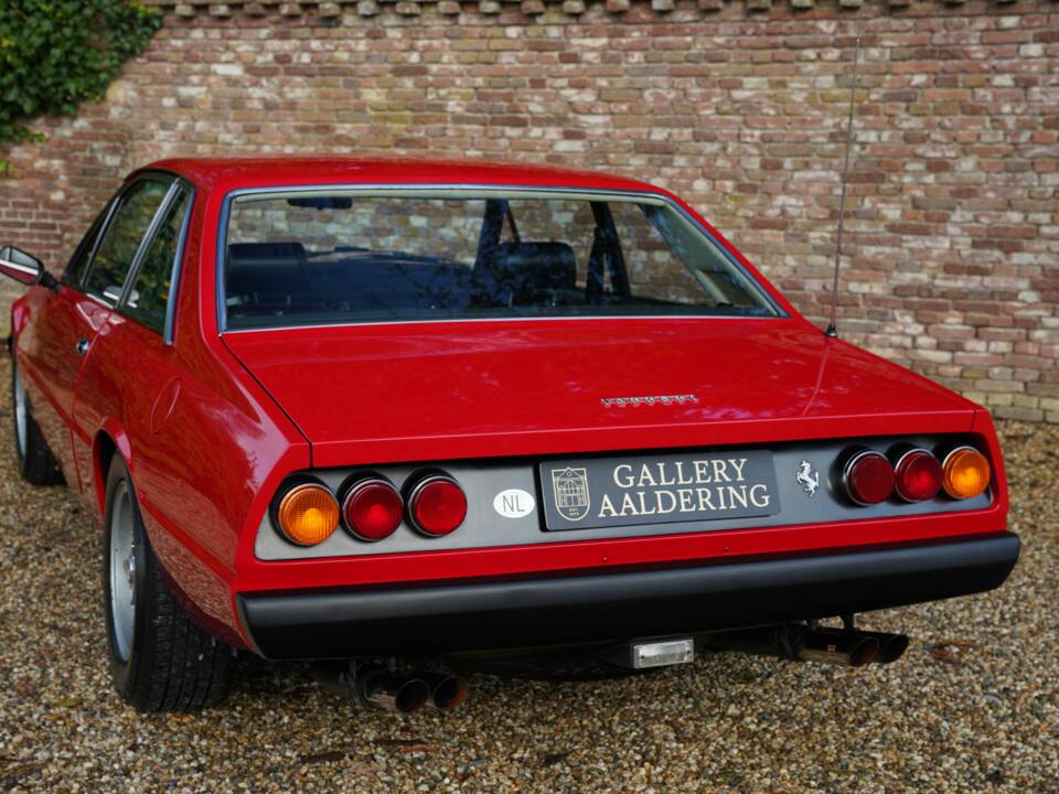 Image 39/50 de Ferrari 365 GT4 2+2 (1974)