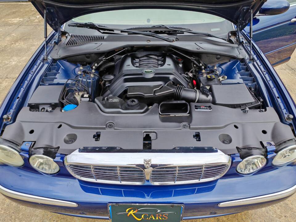 Bild 48/50 von Jaguar XJ 8 3.5 (2003)