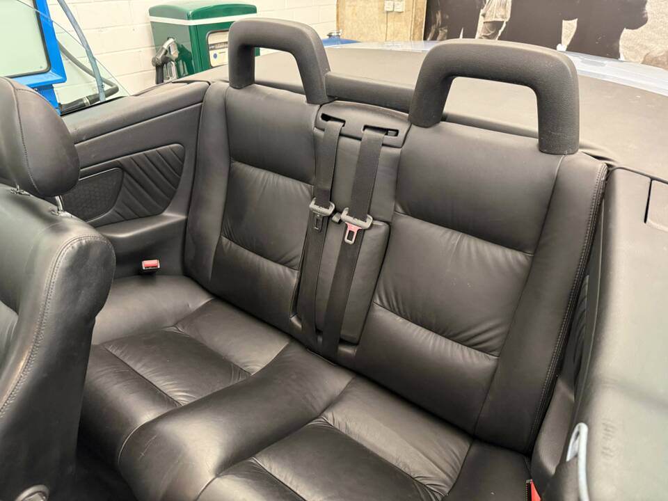 Bild 13/21 von Opel Astra 1.8 "90 Jahre Bertone" (2001)