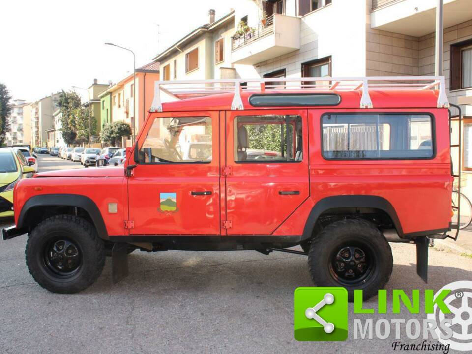 Bild 2/10 von Land Rover Defender 110 (1990)