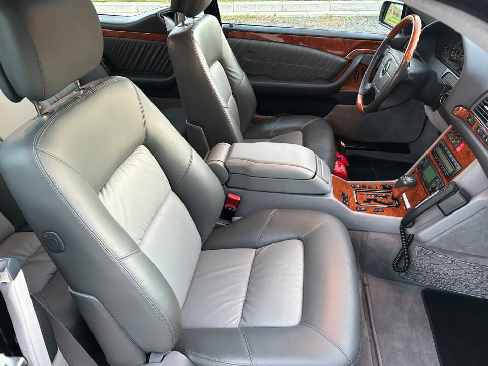 Bild 9/18 von Mercedes-Benz CL 600 (1998)