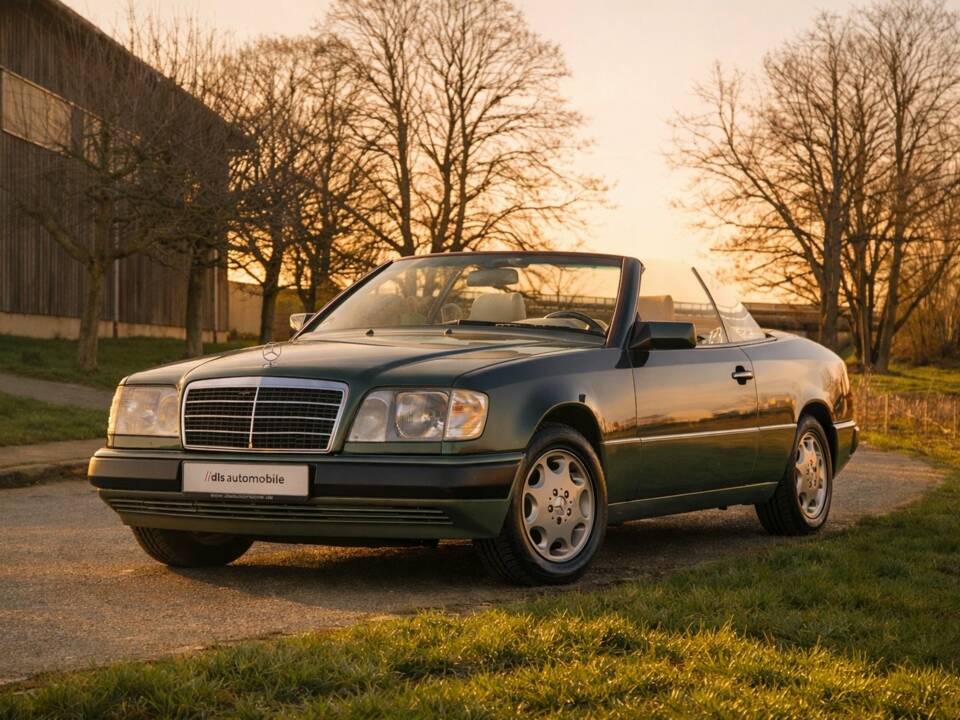 Bild 1/30 von Mercedes-Benz 300 CE-24 (1992)