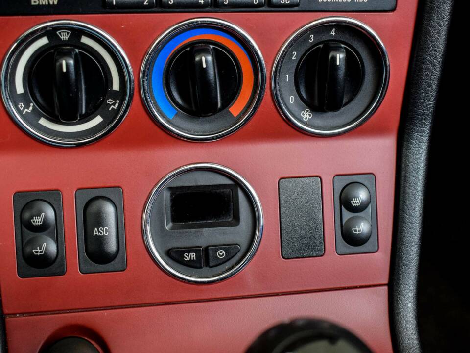 Bild 16/50 von BMW Z3 2.0 (2000)