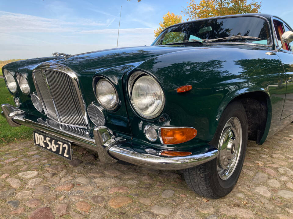 Image 42/52 de Jaguar 420 G (1967)