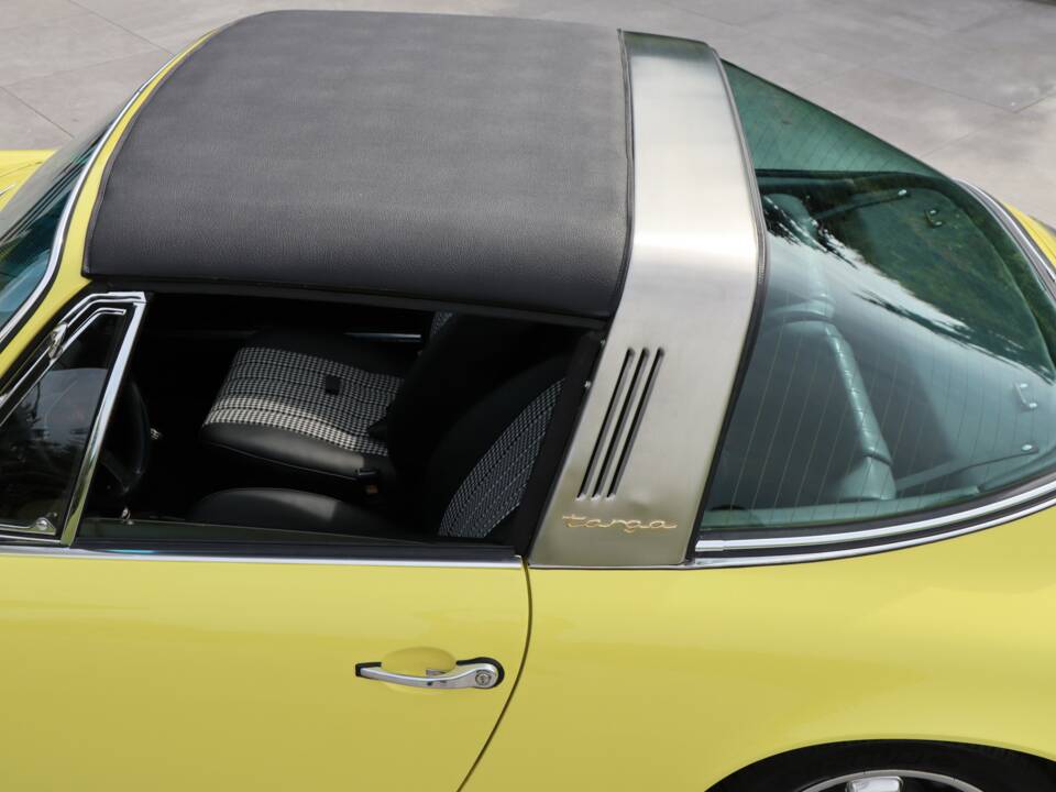 Image 44/50 of Porsche 911 2.2 T (1971)