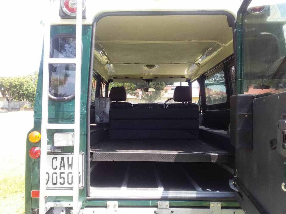 Bild 7/8 von Land Rover Defender 90 (1994)