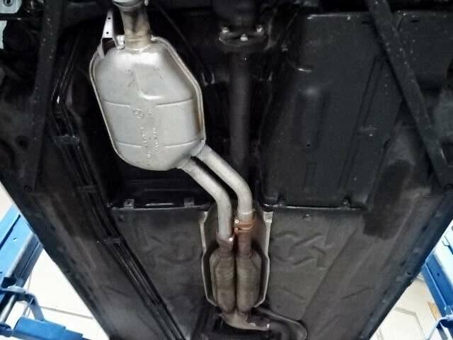 Bild 22/26 von Mercedes-Benz E 220 (1996)