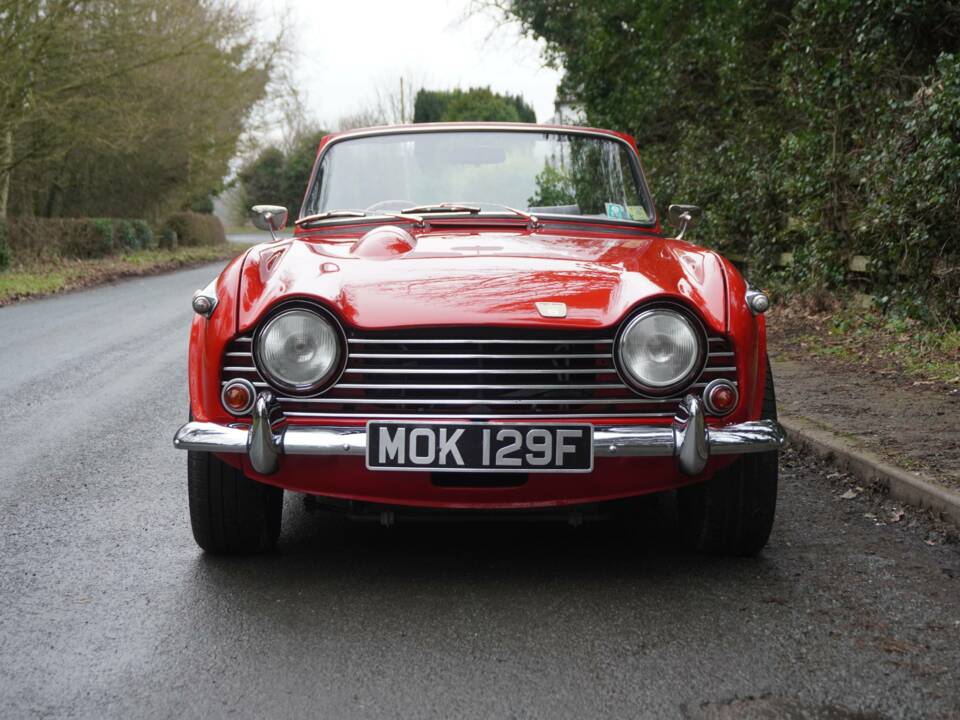 Image 2/21 of Triumph TR 5 PI (1968)