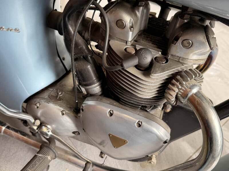 Bild 13/21 von Triumph DUMMY (1957)