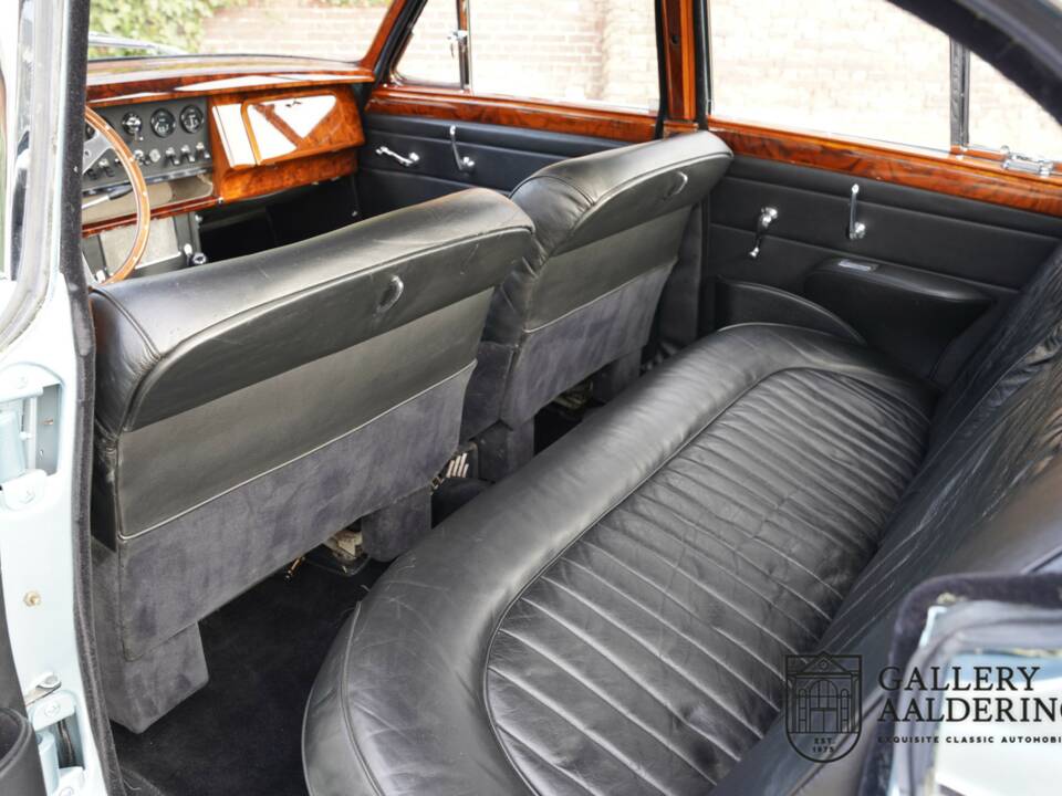 Bild 39/50 von Jaguar Mk II 3.8 (1962)