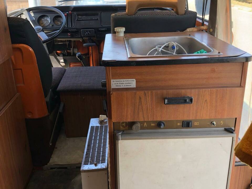 Afbeelding 9/11 van Volkswagen T2b Camper (1977)