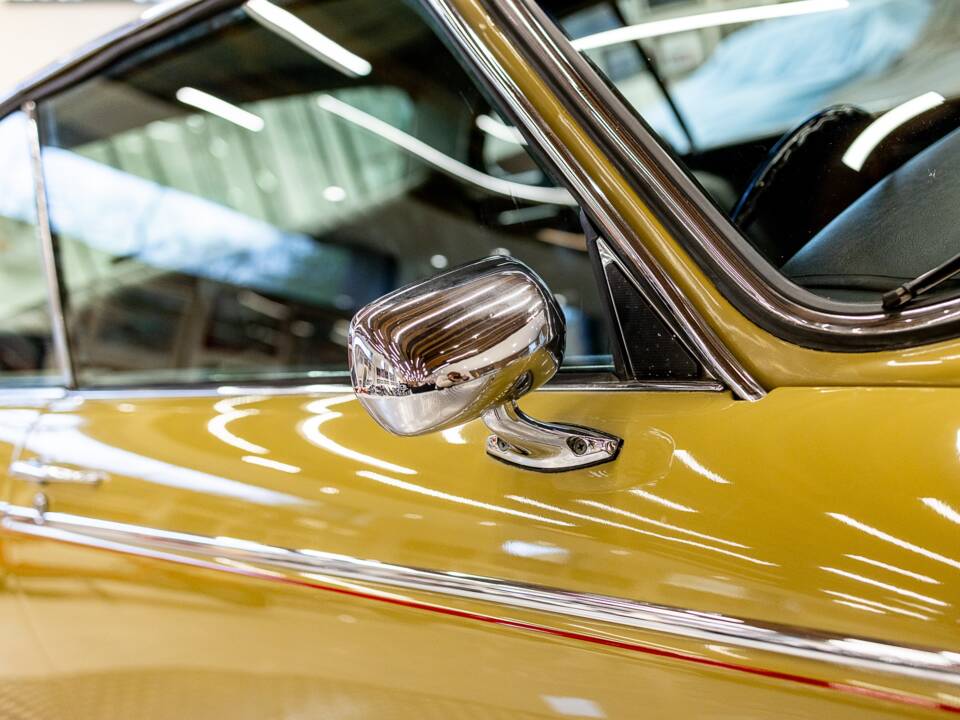 Image 26/50 de Jaguar XJ 6 C 4.2 (1975)