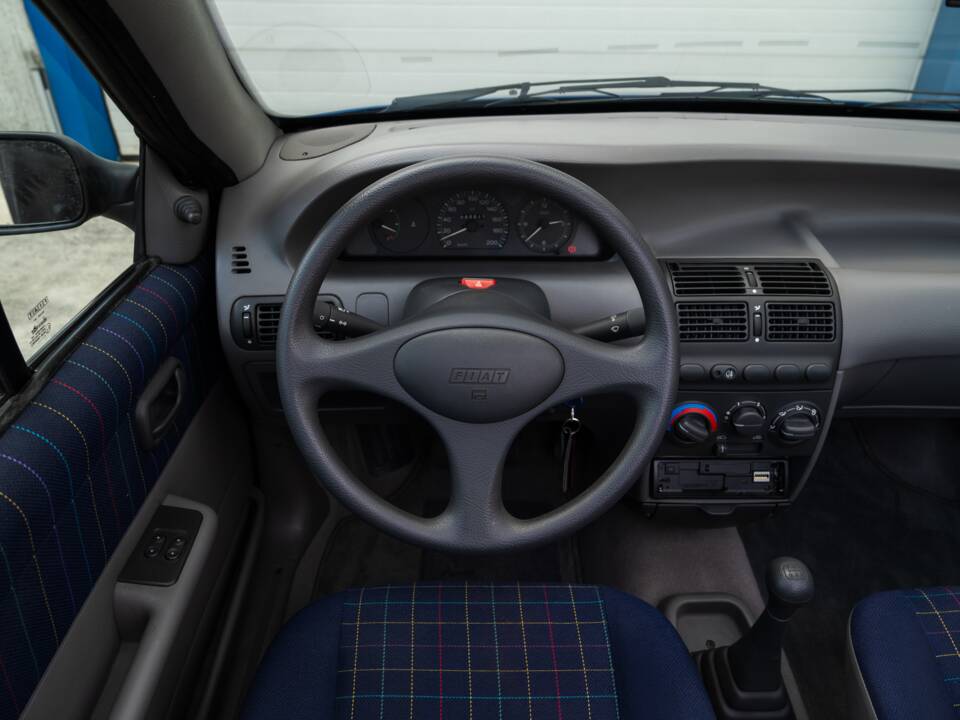 Image 91/99 of FIAT Punto 60 (1994)