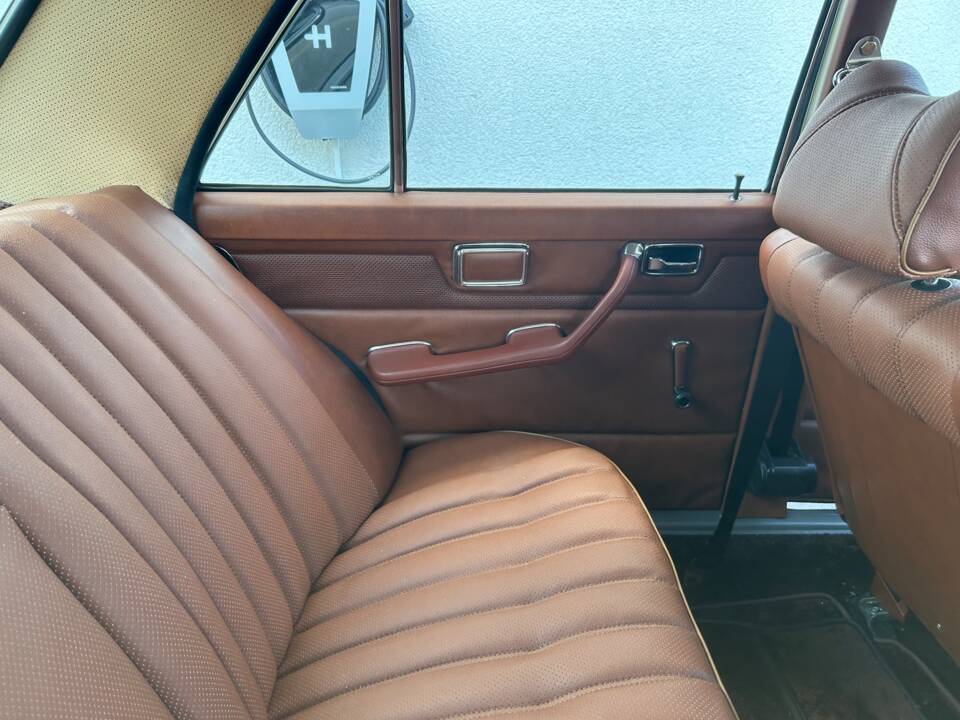 Bild 11/14 von Mercedes-Benz 280 (1973)