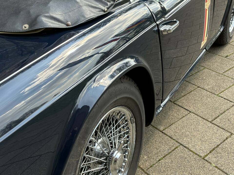 Imagen 3/7 de Triumph TR 4A IRS (1967)