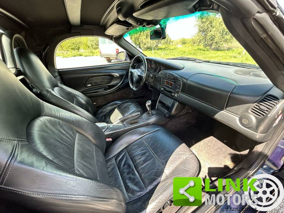Image 4/10 of Porsche Boxster (2000)