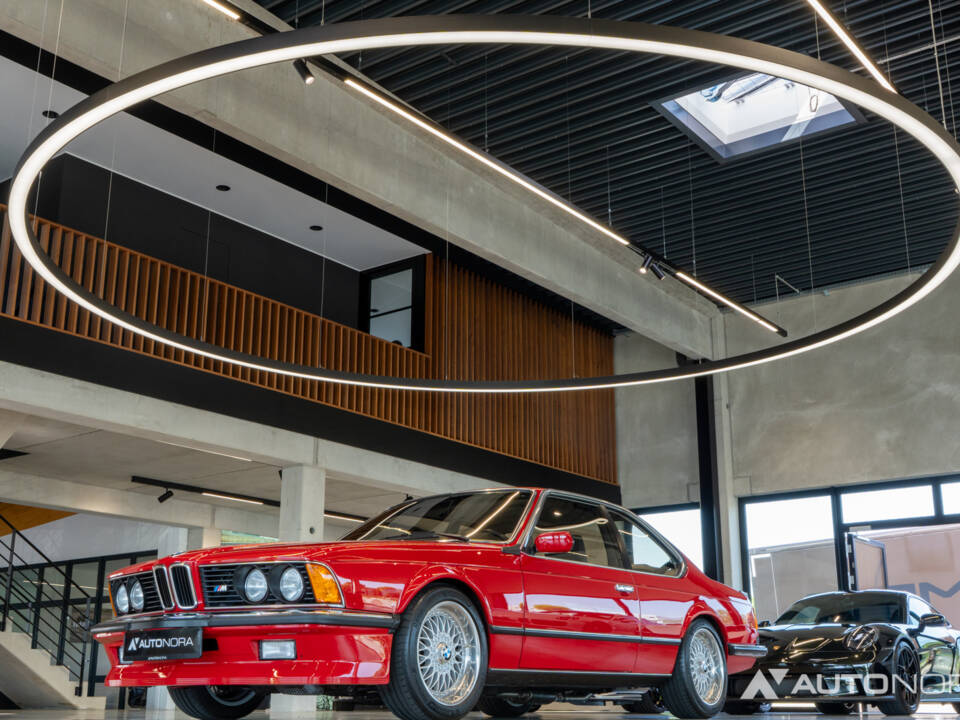 Image 16/51 of BMW M 635 CSi (1985)