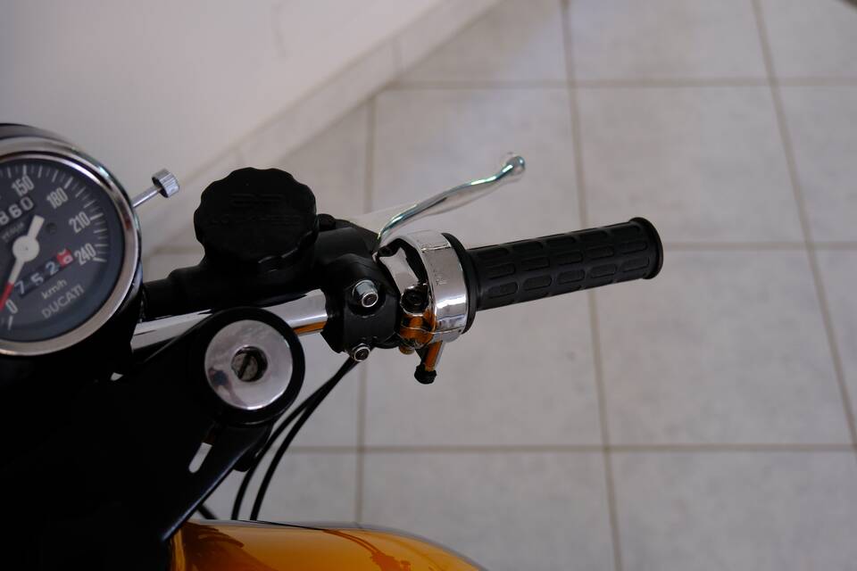 Afbeelding 78/96 van Ducati 750 Sport (1974)