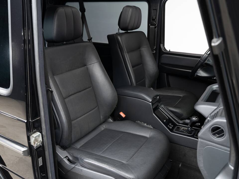 Immagine 26/36 di Mercedes-Benz G 500 (SWB) (2011)