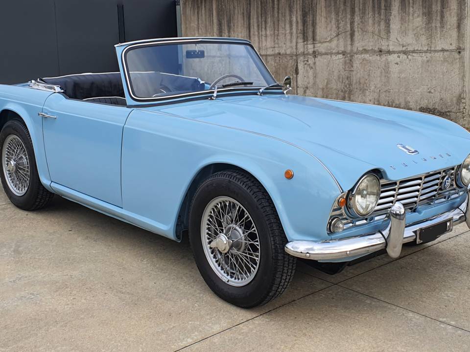 Image 17/50 de Triumph TR 4 (1963)