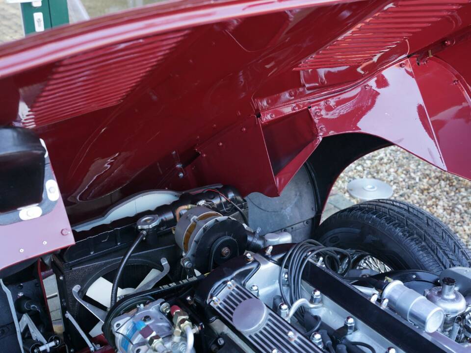 Imagen 46/50 de Jaguar E-Type 3.8 "Lightweight" (1968)