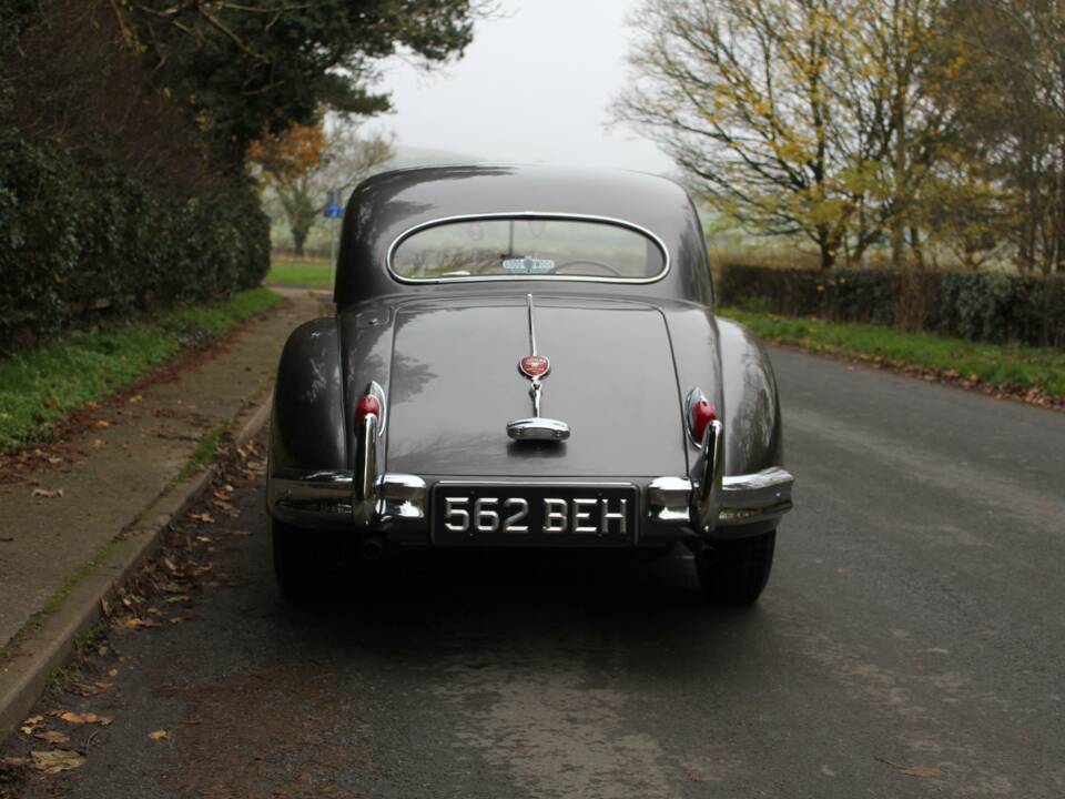 Afbeelding 5/18 van Jaguar XK 140 FHC (1956)