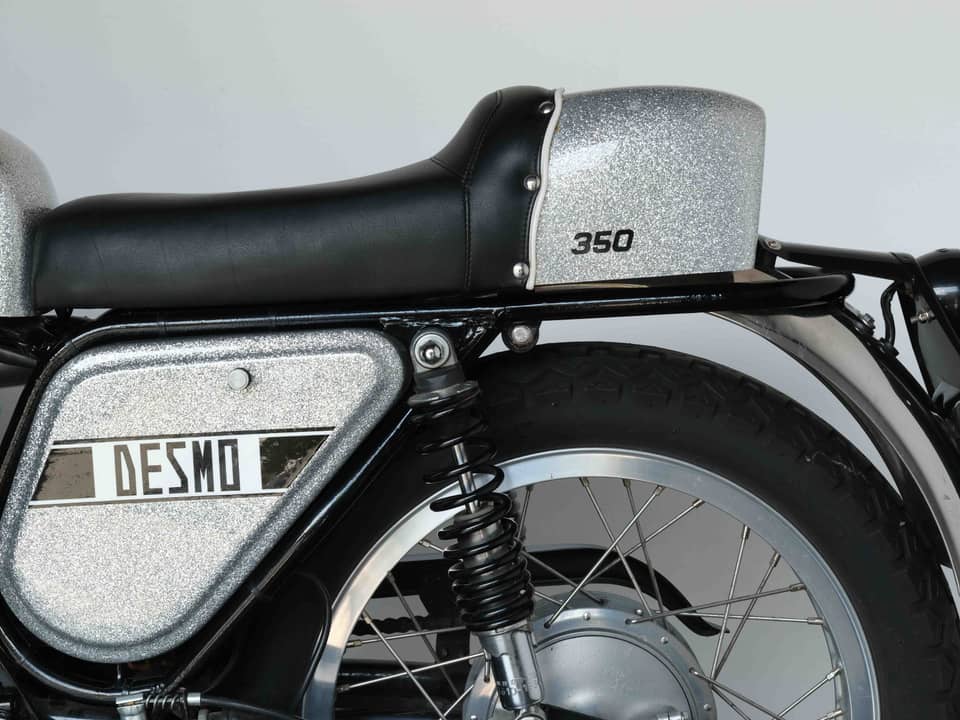 Image 28/64 of Ducati 350 Desmo (1971)