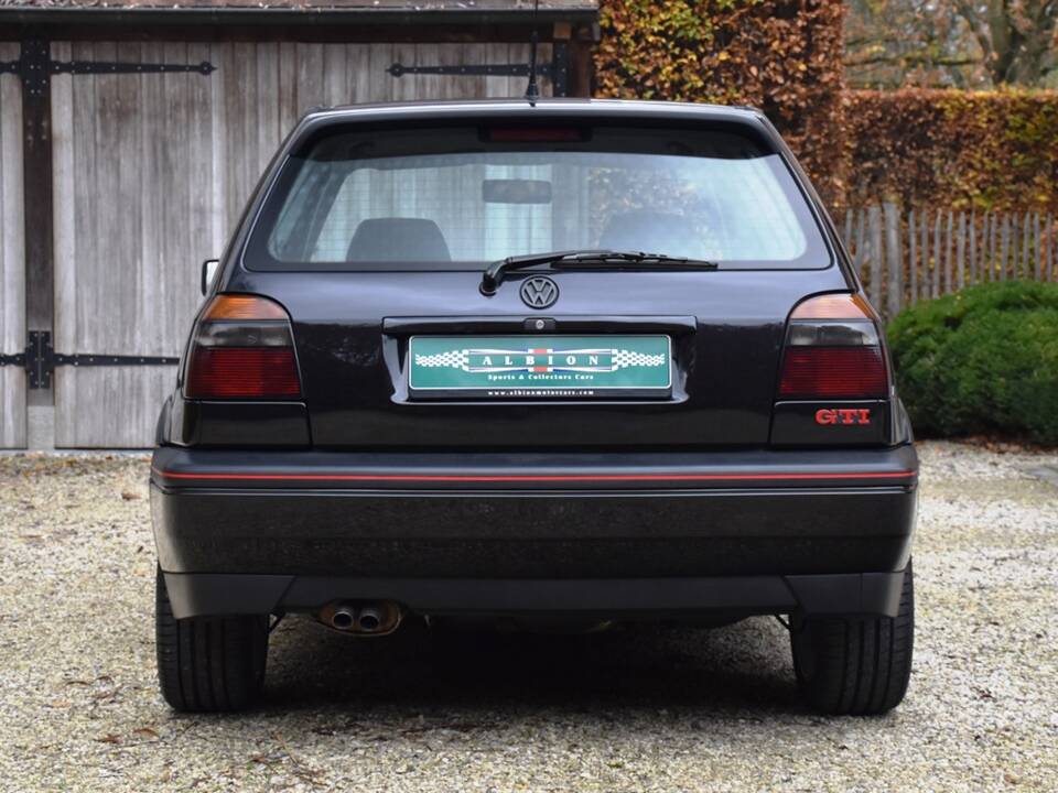 Image 5/41 de Volkswagen Golf III 2.0 GTI &quot;Edition&quot; (1997)