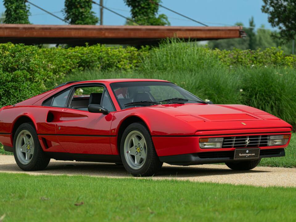 Bild 2/50 von Ferrari 208 GTB Turbo (1987)