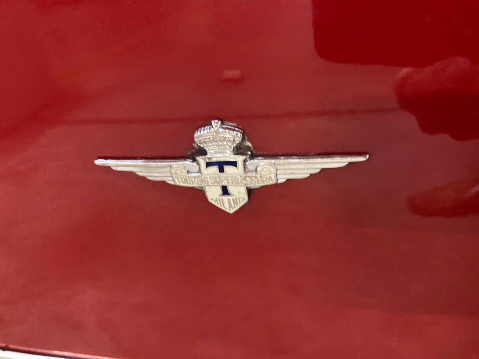 Image 30/31 of Alfa Romeo 2600 Spider (1964)
