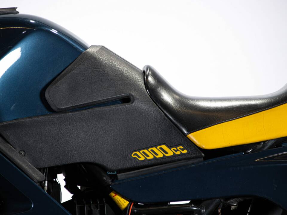 Image 21/50 of BMW K1 (1990)
