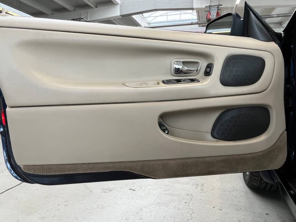 Bild 31/37 von Volvo C70 2.0 T (2001)