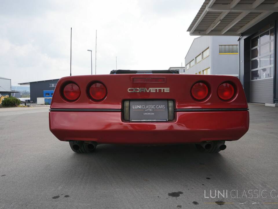 Afbeelding 8/45 van Chevrolet Corvette Convertible (1988)