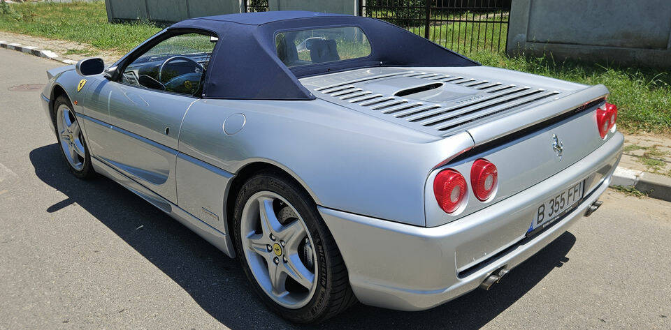 Image 8/8 of Ferrari F 355 Spider (1999)
