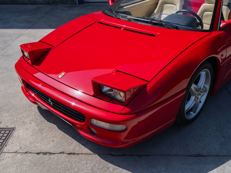 Bild 17/100 von Ferrari F 355 F1 GTS (1998)