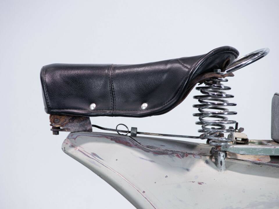 Immagine 40/50 di Piaggio Vespa 125 (1954)