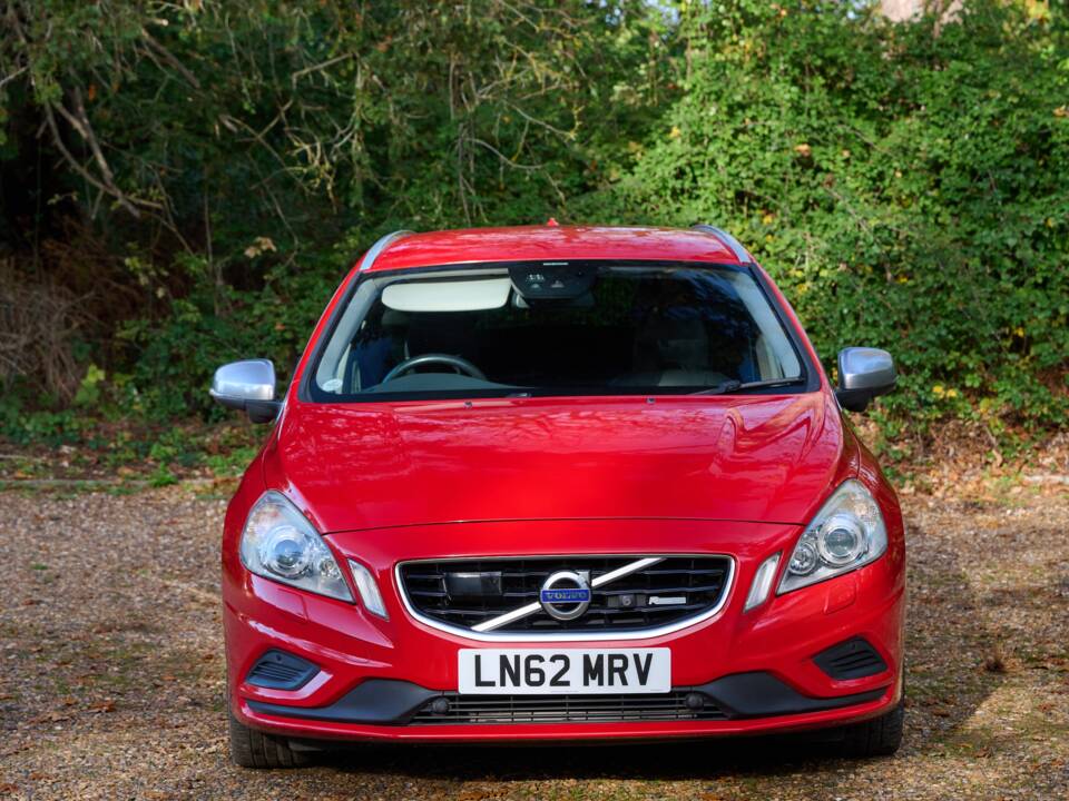 Bild 13/50 von Volvo V60 T6 (2012)