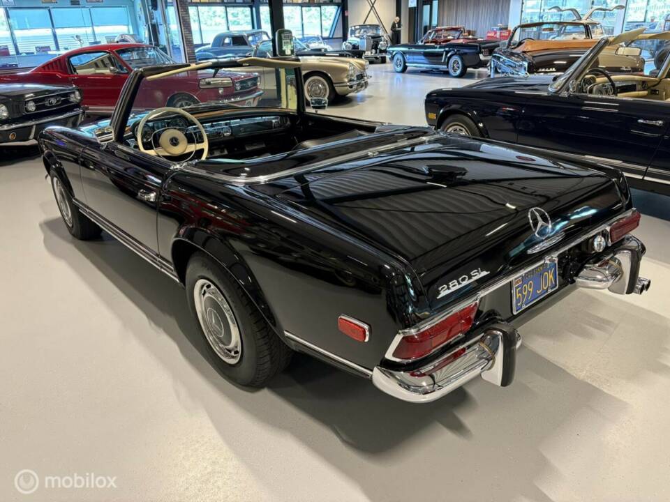 Image 8/19 of Mercedes-Benz 280 SL (1968)