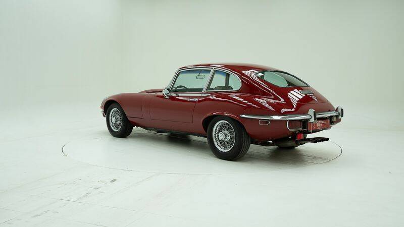 Image 4/15 of Jaguar Type E V12 (2+2) (1973)