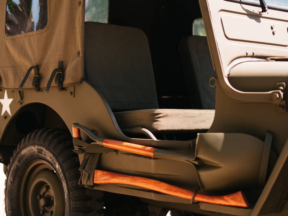 Imagen 9/21 de Jeep Willys-Overland CJ-3A (1952)