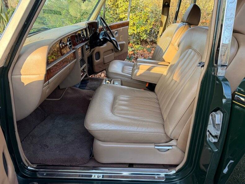 Immagine 4/50 di Rolls-Royce Silver Shadow II (1979)