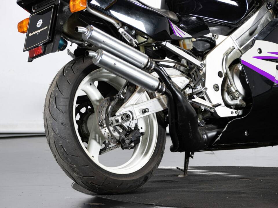 Afbeelding 10/45 van Suzuki RGV 250 Gamma (1992)