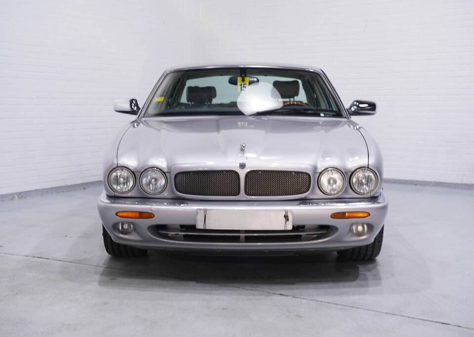 Bild 3/8 von Jaguar XJR 4.0 (2000)