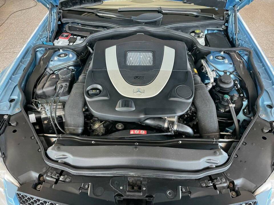 Image 19/19 of Mercedes-Benz SL 500 (2008)