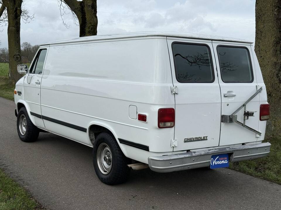 Bild 6/19 von Chevrolet Sportsvan LWB (1993)
