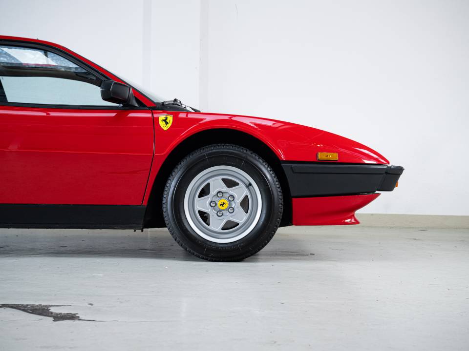 Imagen 33/50 de Ferrari Mondial Quattrovalvole (1985)