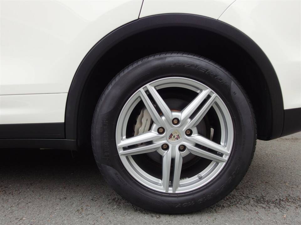 Bild 49/99 von Porsche Cayenne S (2010)