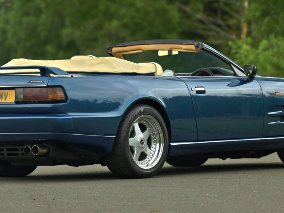 Bild 12/50 von Aston Martin Virage Volante (1995)