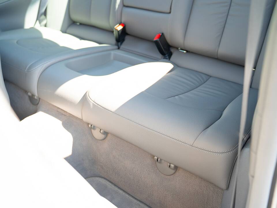 Image 43/49 of Mercedes-Benz CLK 280 (2006)